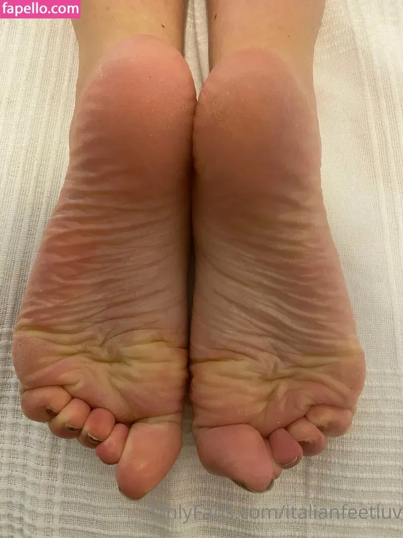 italianfeetluv Onlyfans Photo Gallery 