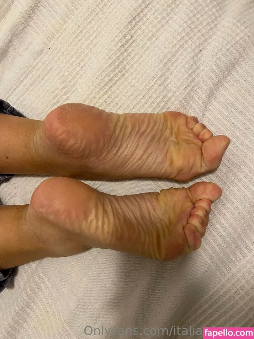 italianfeetluv Onlyfans Photo Gallery 