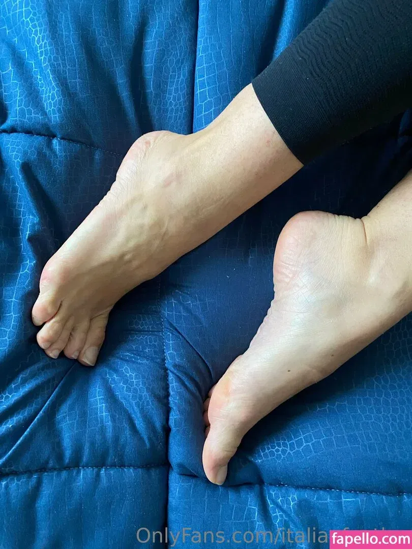 italianfeetluv Onlyfans Photo Gallery 