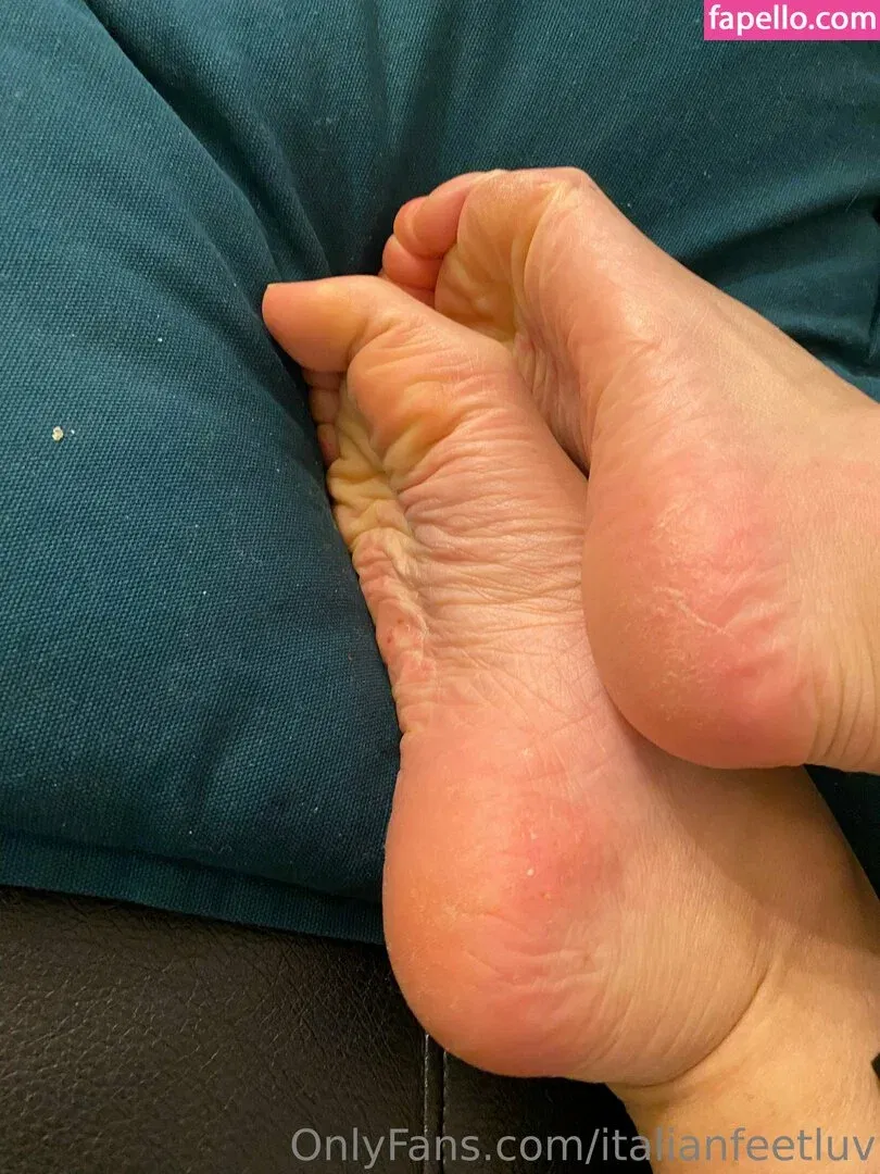 italianfeetluv Onlyfans Photo Gallery 