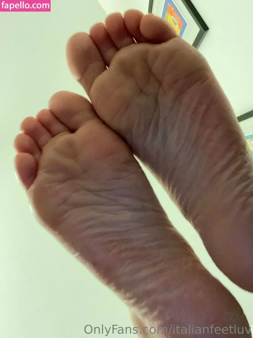 italianfeetluv Onlyfans Photo Gallery 