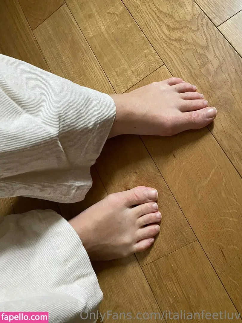 italianfeetluv Onlyfans Photo Gallery 