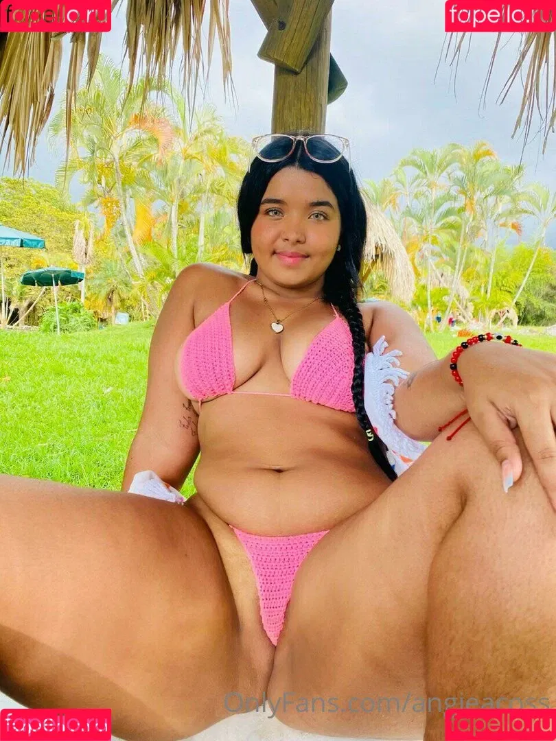 angieacoss Onlyfans Photo Gallery 