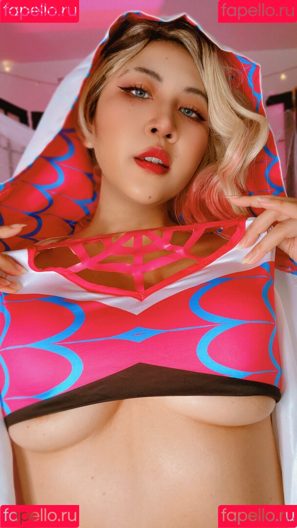 RedRabbu Onlyfans Photo Gallery 