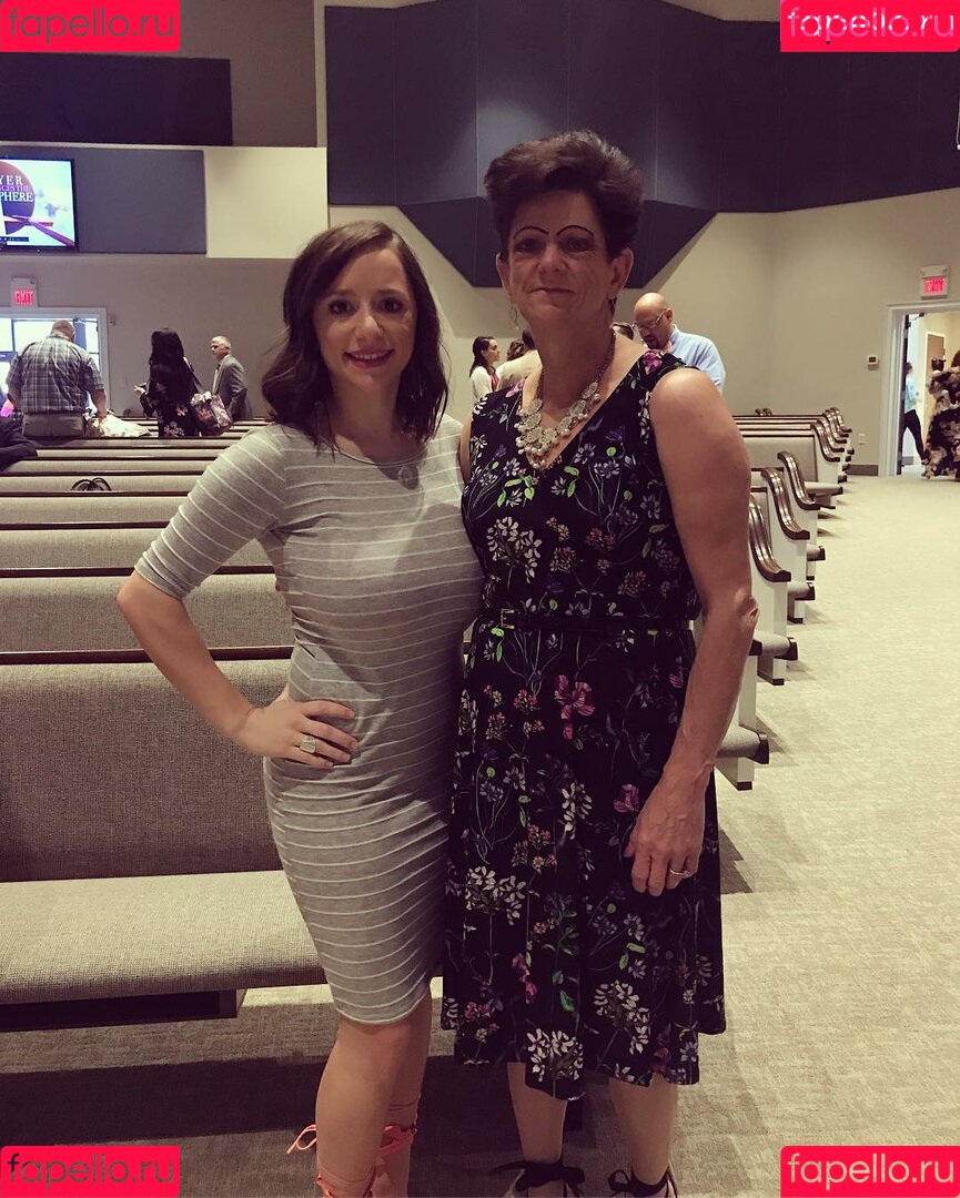 Sarah H Onlyfans Photo Gallery 