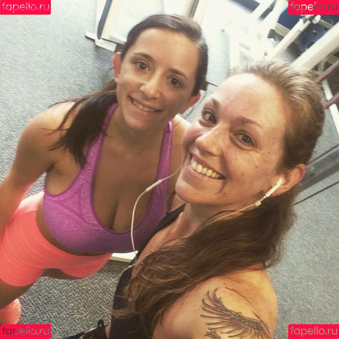 Sarah H Onlyfans Photo Gallery 