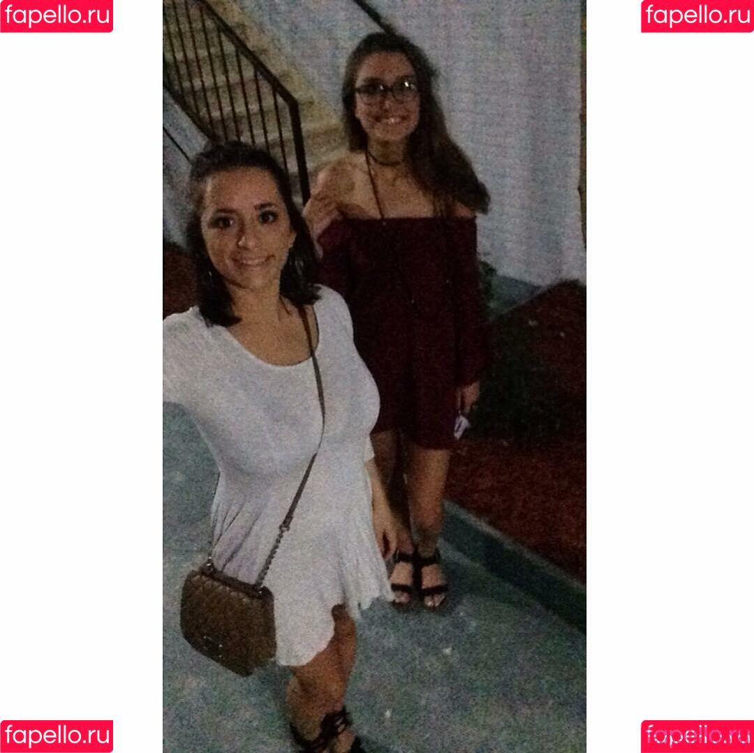 Sarah H Onlyfans Photo Gallery 