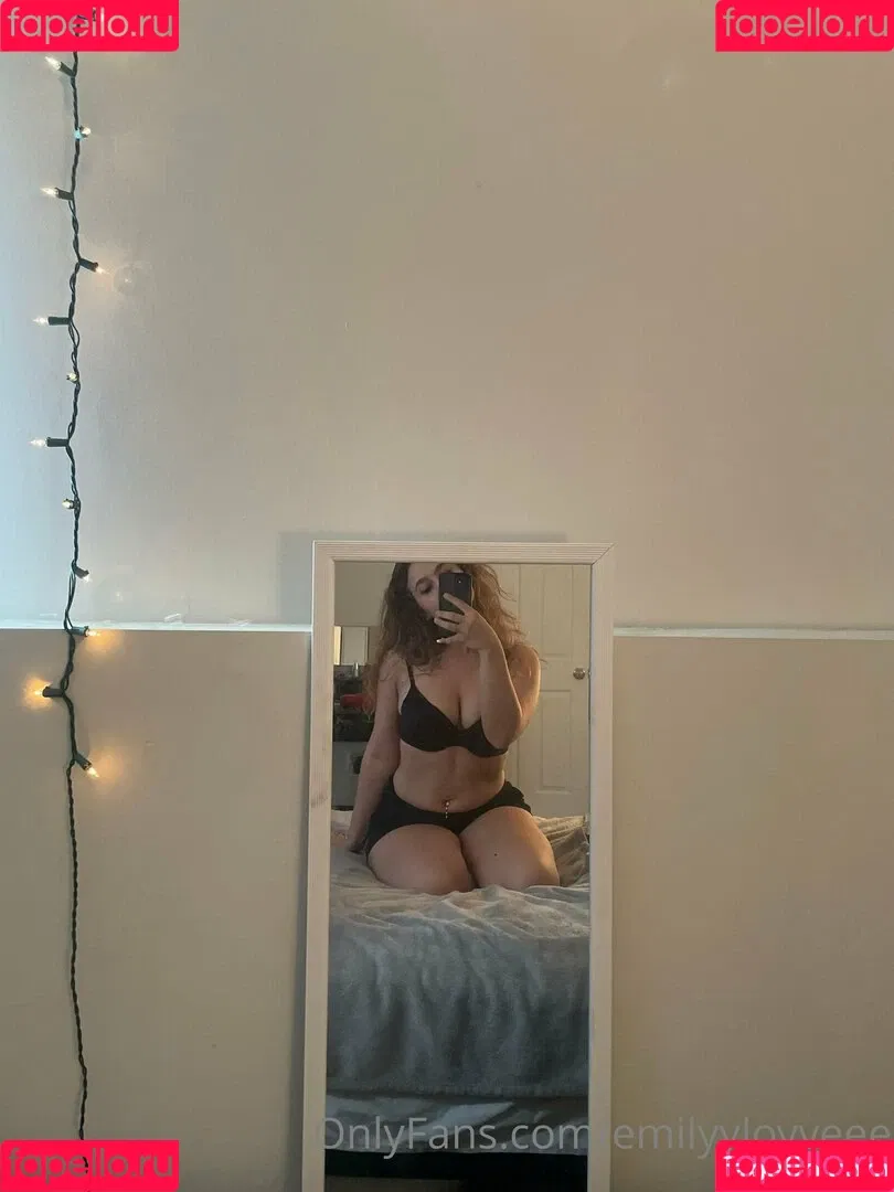 emilyylovveee Onlyfans Photo Gallery 