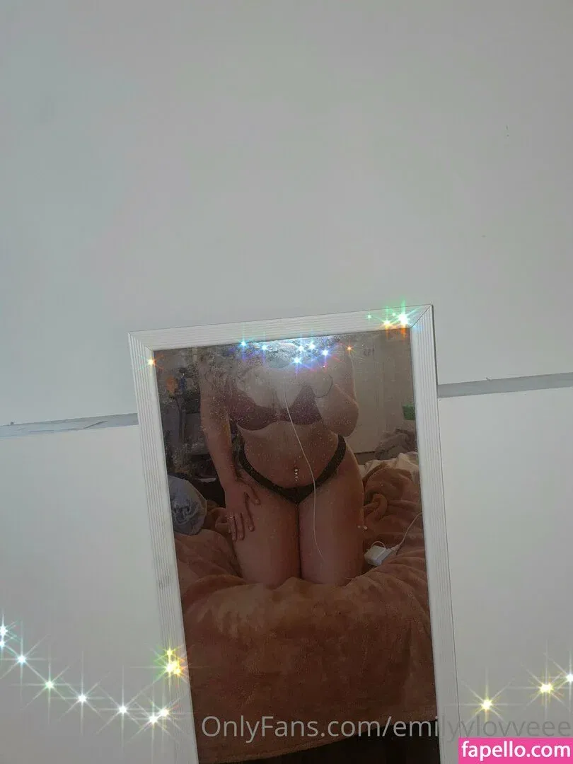 emilyylovveee Onlyfans Photo Gallery 