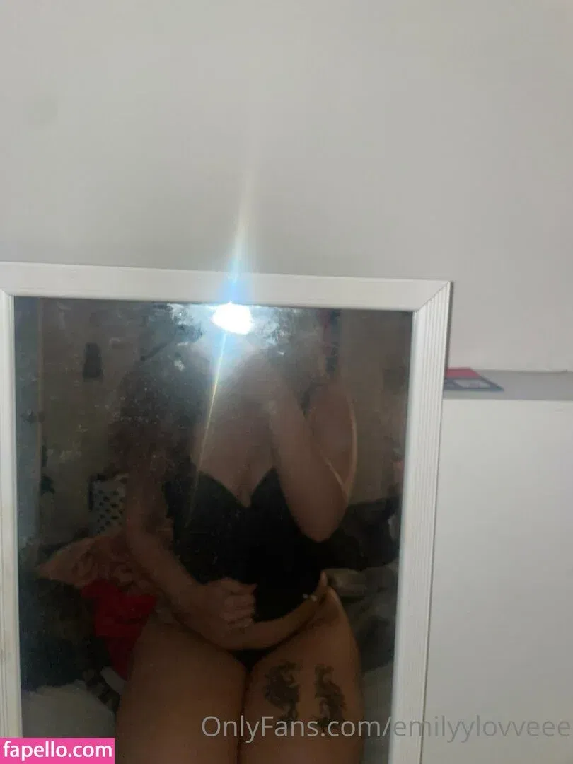 emilyylovveee Onlyfans Photo Gallery 