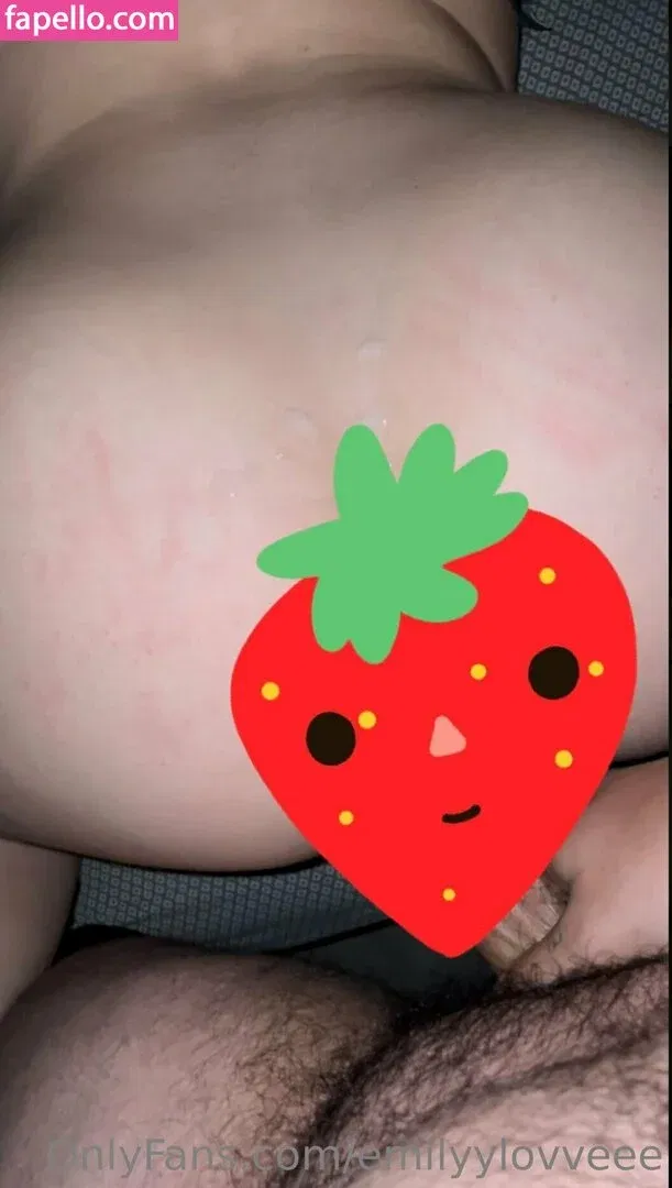 emilyylovveee Onlyfans Photo Gallery 