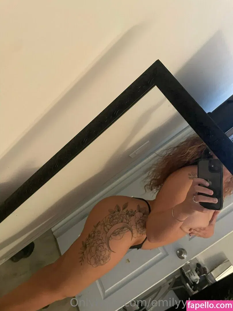 emilyylovveee Onlyfans Photo Gallery 