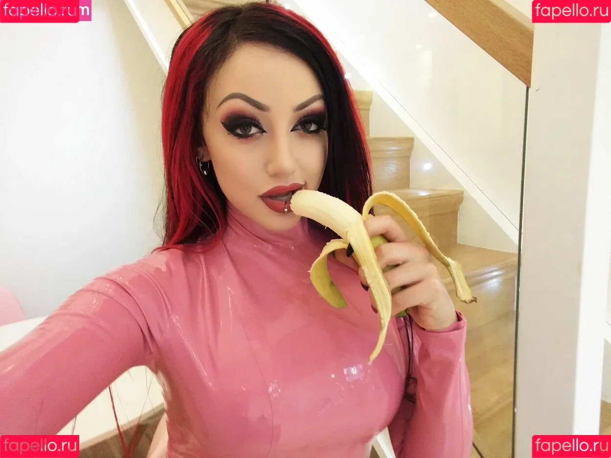 Dani Divine Onlyfans Photo Gallery 