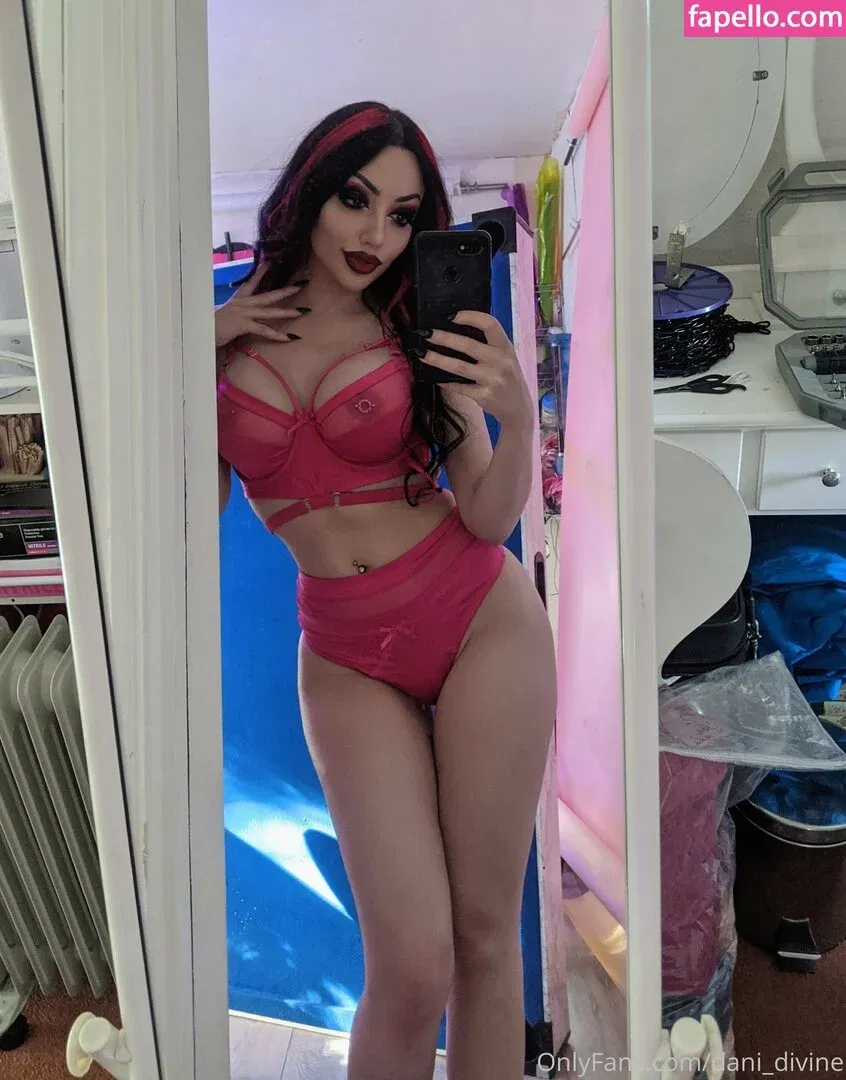 Dani Divine Onlyfans Photo Gallery 