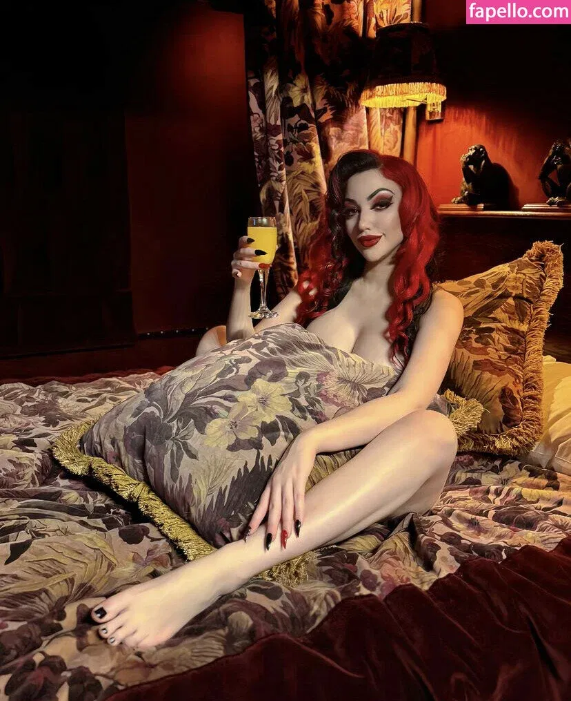 Dani Divine Onlyfans Photo Gallery 