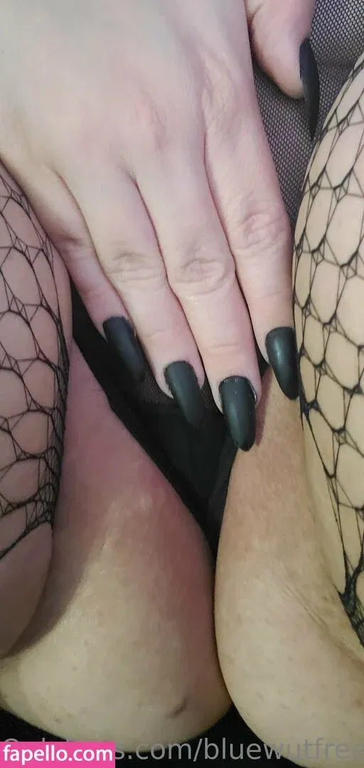 bluewutfree Onlyfans Photo Gallery 