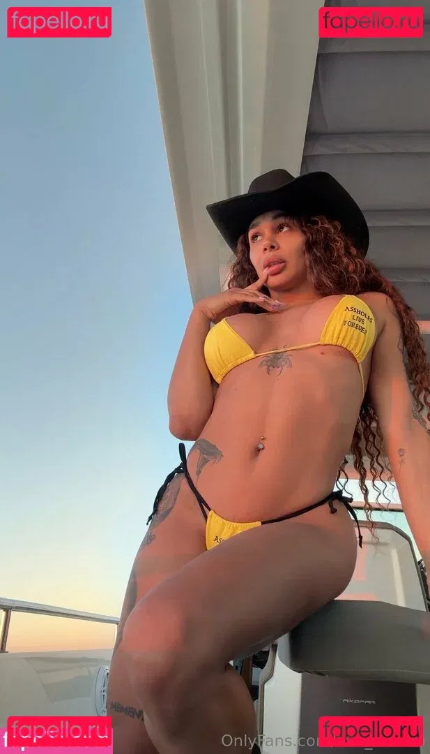 Eva Maxim Onlyfans Photo Gallery 