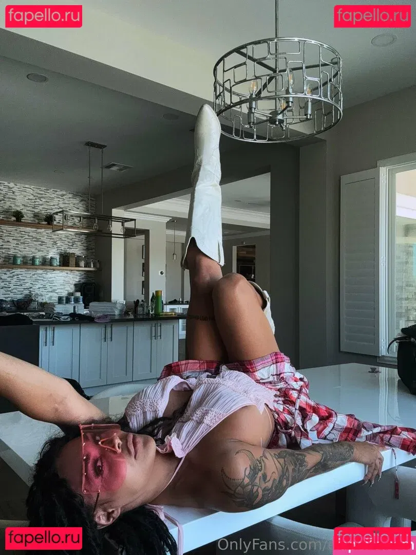 Eva Maxim Onlyfans Photo Gallery 