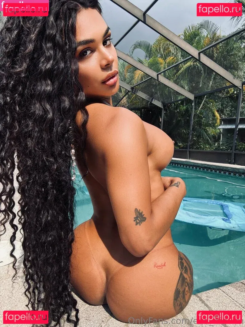 Eva Maxim Onlyfans Photo Gallery 