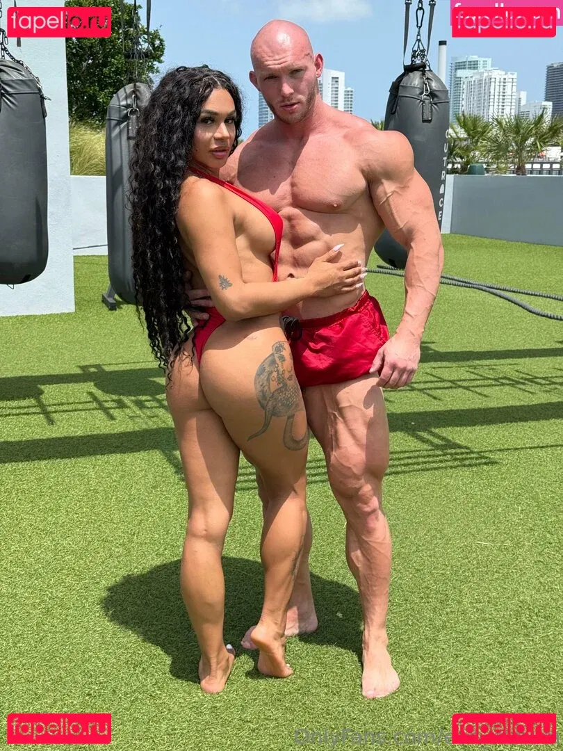 Eva Maxim Onlyfans Photo Gallery 