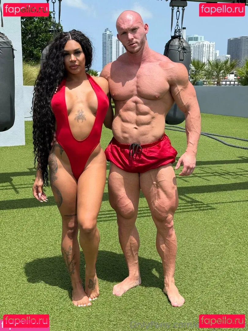 Eva Maxim Onlyfans Photo Gallery 