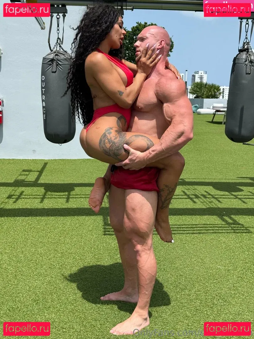 Eva Maxim Onlyfans Photo Gallery 