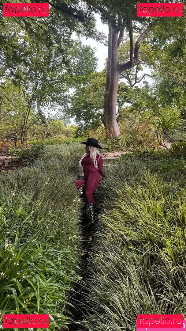 Eva Maxim Onlyfans Photo Gallery 