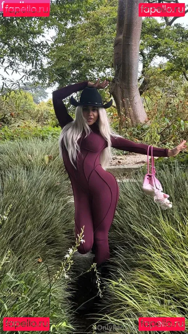 Eva Maxim Onlyfans Photo Gallery 