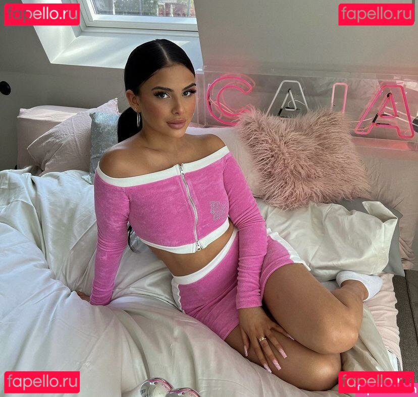 Jasmin Azizam Nude Onlyfans Photo 29