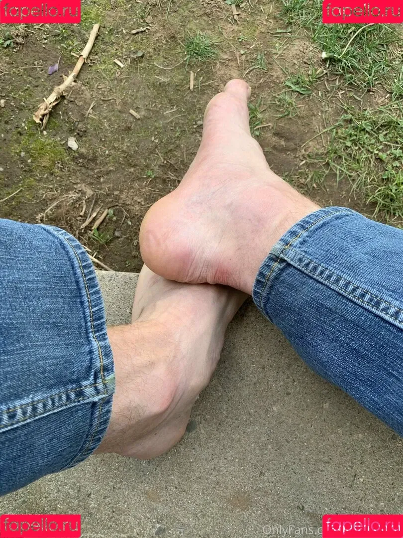 size16feet Onlyfans Photo Gallery 