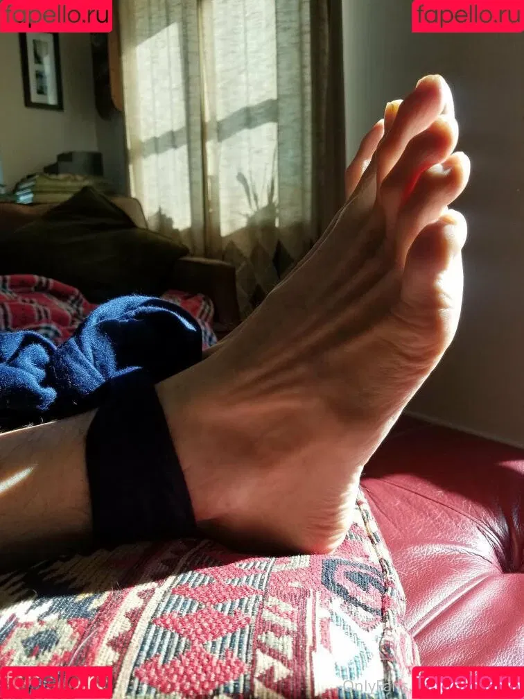 size16feet Onlyfans Photo Gallery 