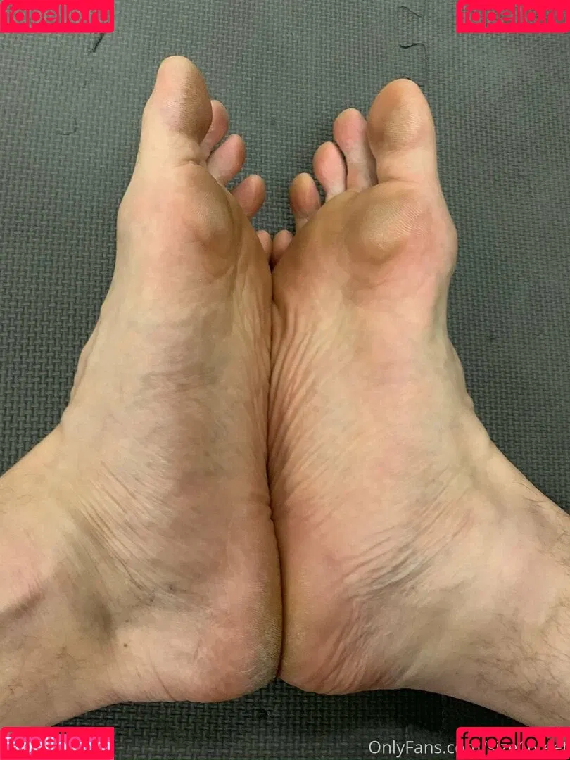 size16feet Onlyfans Photo Gallery 