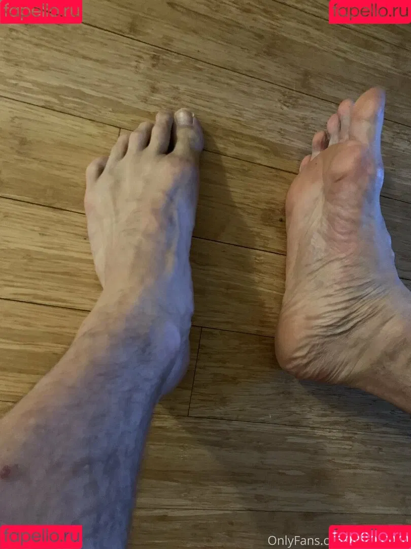 size16feet Onlyfans Photo Gallery 