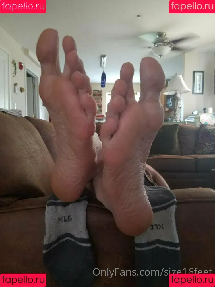 size16feet Onlyfans Photo Gallery 