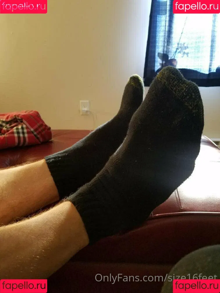 size16feet Onlyfans Photo Gallery 