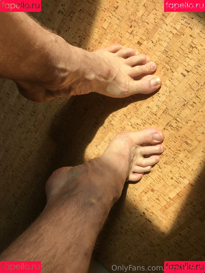 size16feet Onlyfans Photo Gallery 