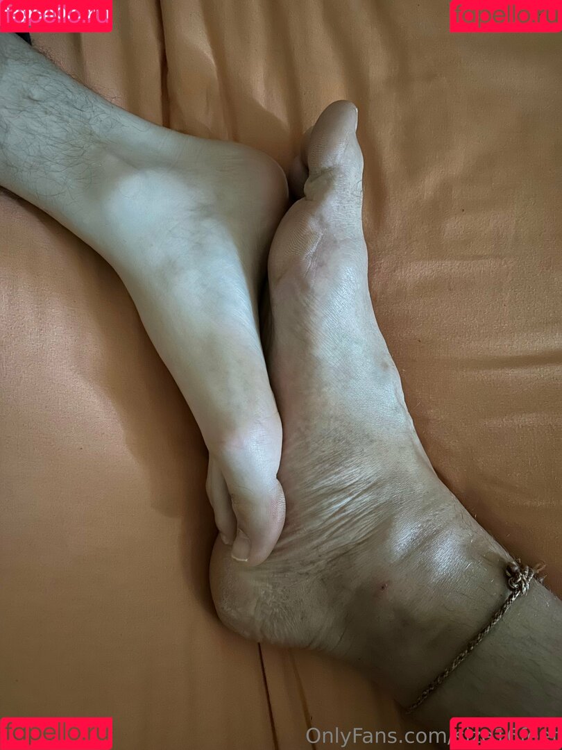 size16feet Onlyfans Photo Gallery 