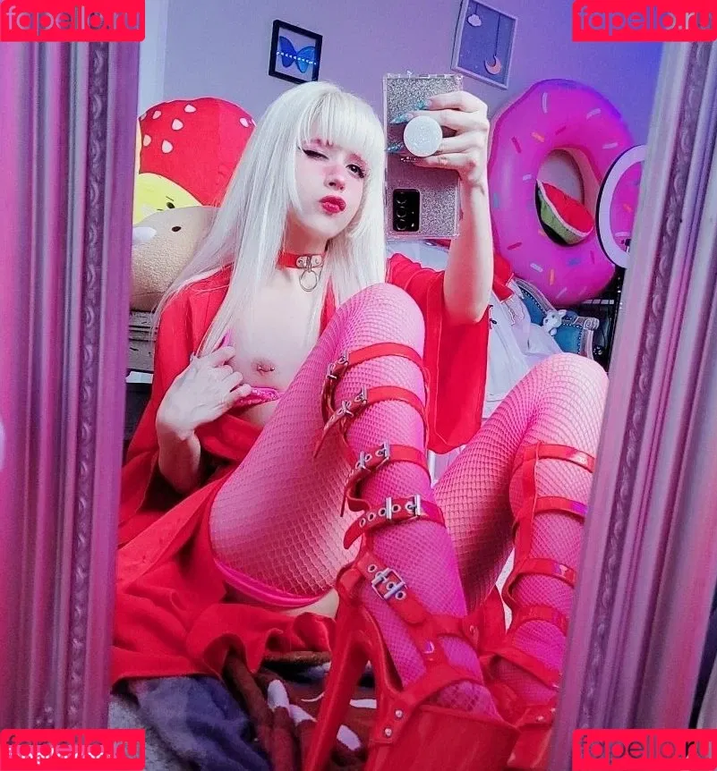 MonsterGirl Onlyfans Photo Gallery 