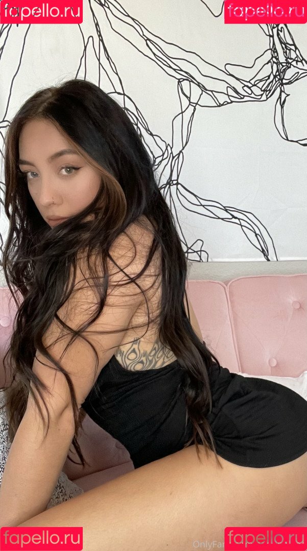 Baddy Bina Onlyfans Photo Gallery 