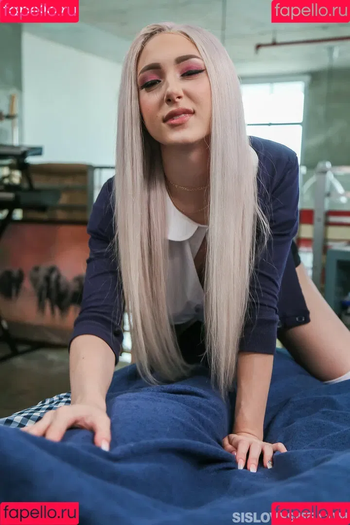 Skylar Vox Onlyfans Photo Gallery 