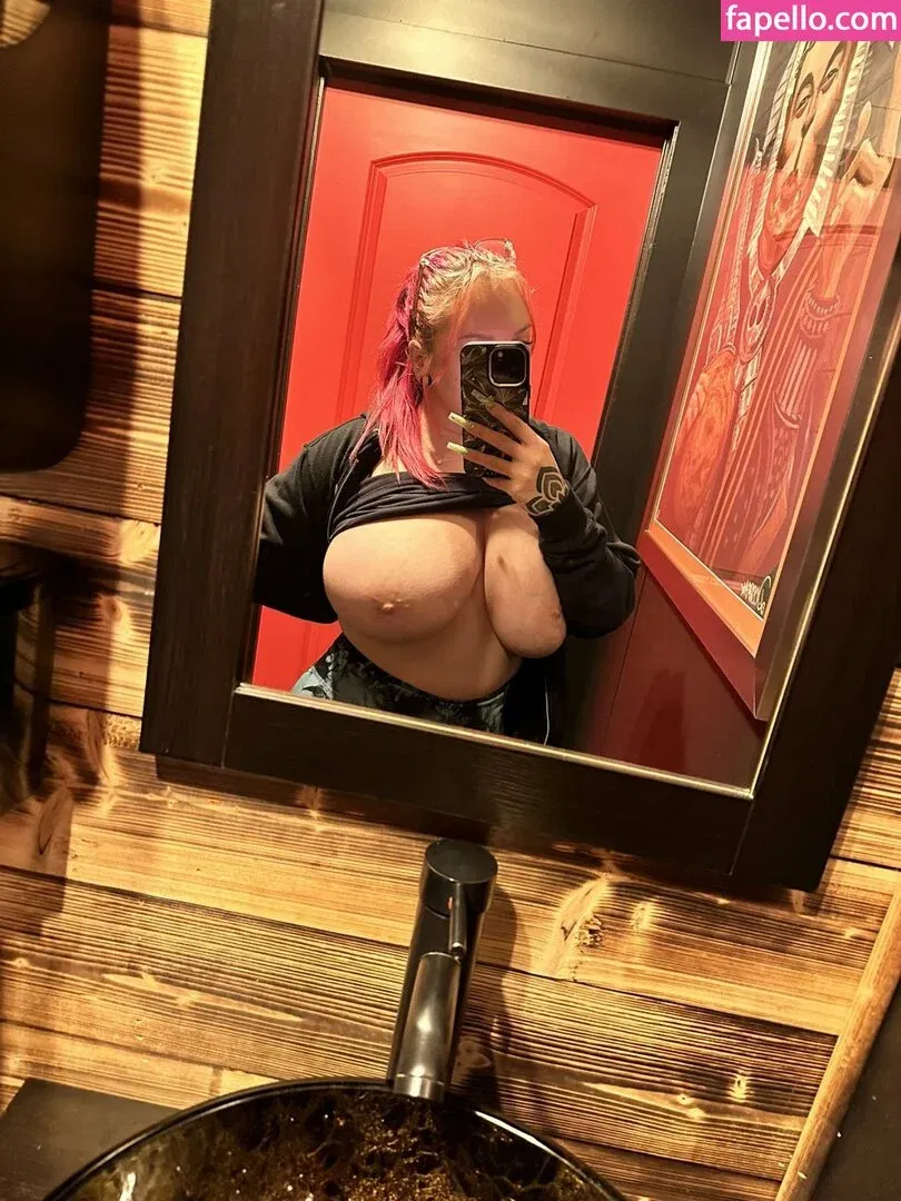 Skylar Vox Onlyfans Photo Gallery 