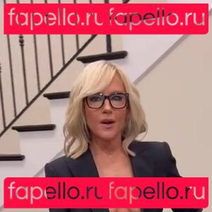 Rachael Harris Nude Onlyfans Photo 16