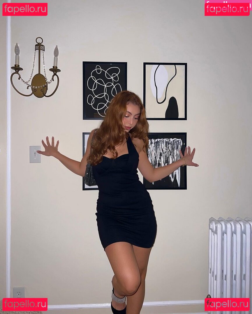 Saby Hesri Nude Onlyfans Photo 12
