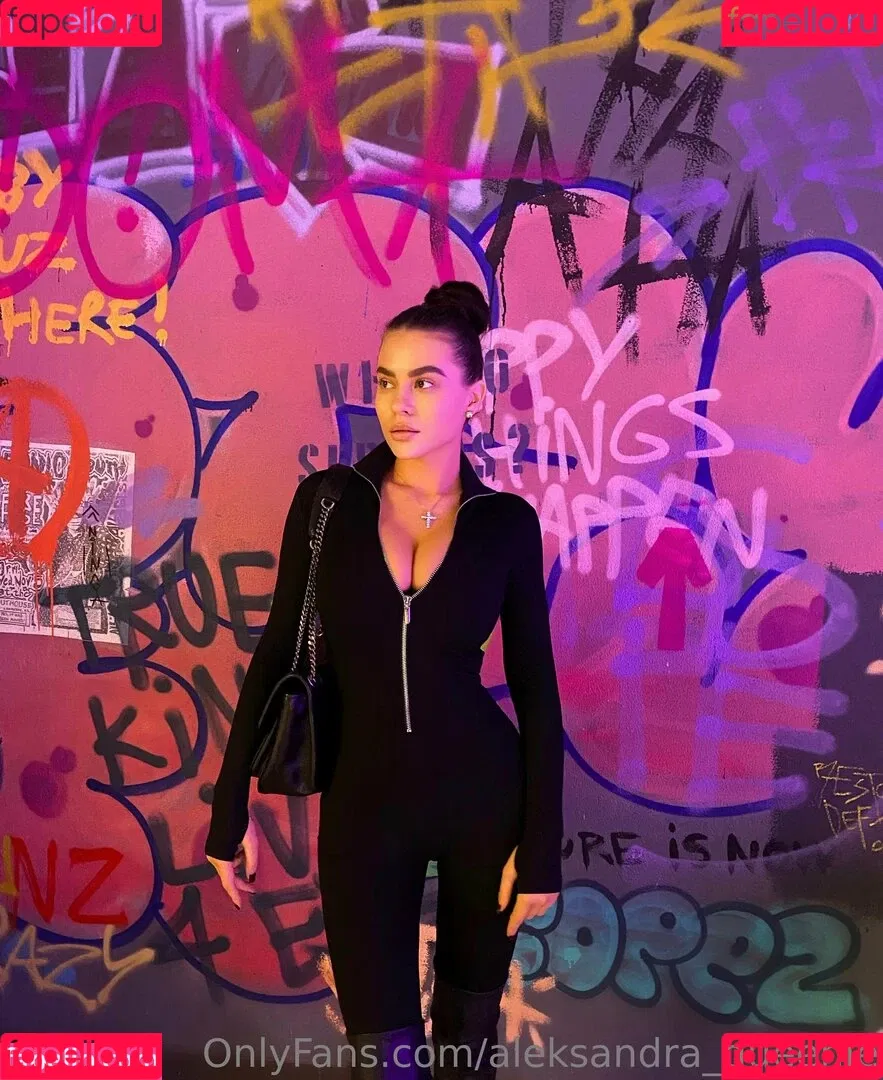 aleksandra_queenie Onlyfans Photo Gallery 