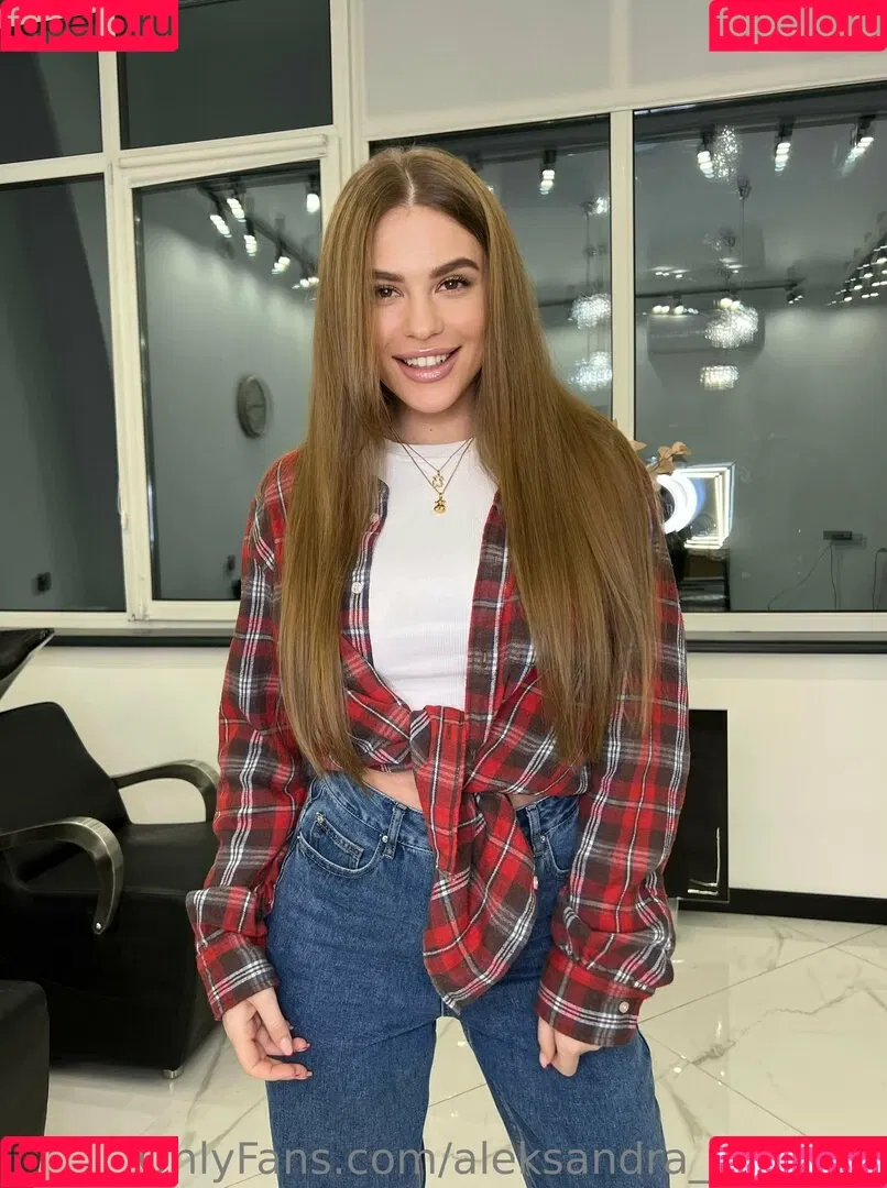 aleksandra_queenie Onlyfans Photo Gallery 