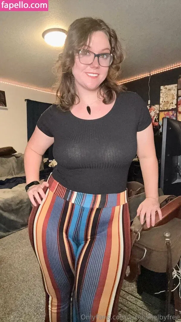 Vixenshelby Onlyfans Photo Gallery 