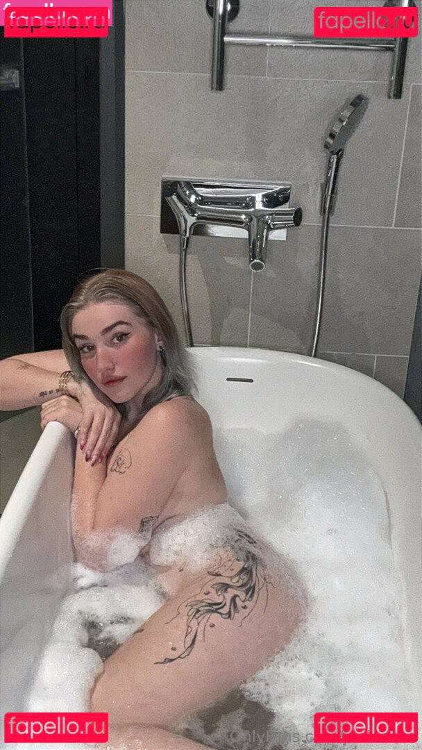 joelenesa Nude Onlyfans Photo 12