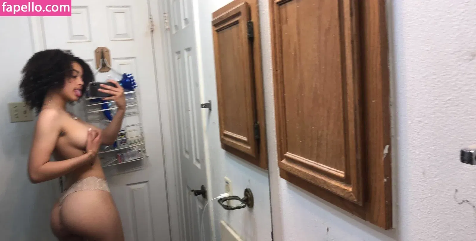 Lain_ Onlyfans Photo Gallery 