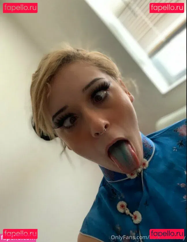 autumn2blazed Onlyfans Photo Gallery 