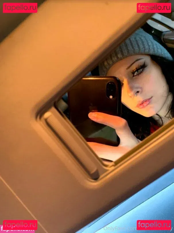 autumn2blazed Onlyfans Photo Gallery 